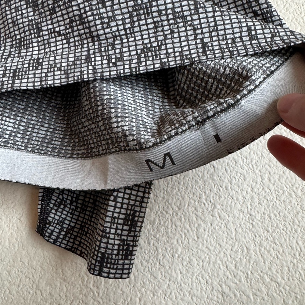 lululemon athletica Gray Long Sleeve Tee - Picture 4 of 4